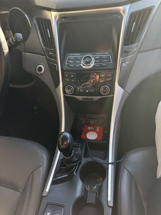 Hyundai Sonata 2.4 Hybrid читати опис