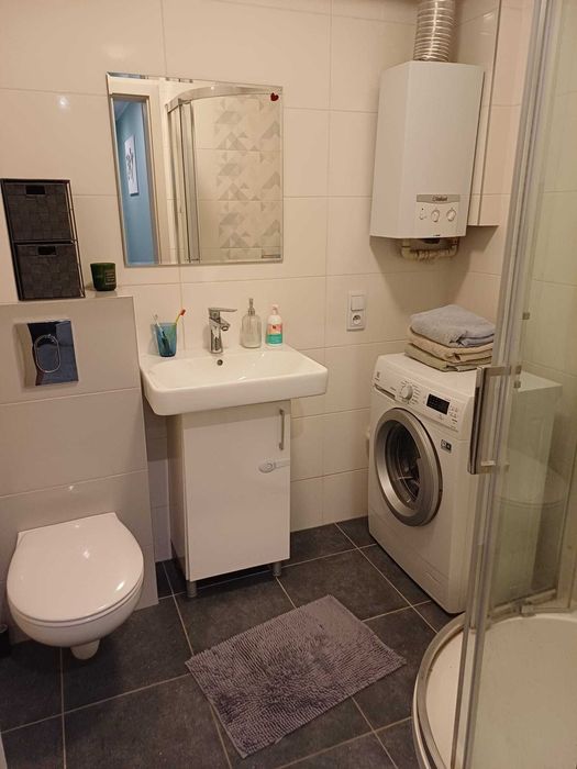 Brynów: 1. piętro, 2 balkony, po remoncie, wyposażone