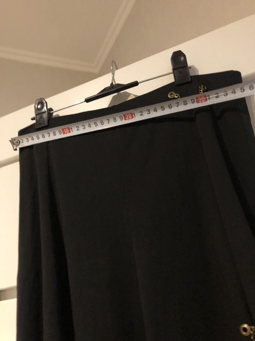 Юбка с разрезом