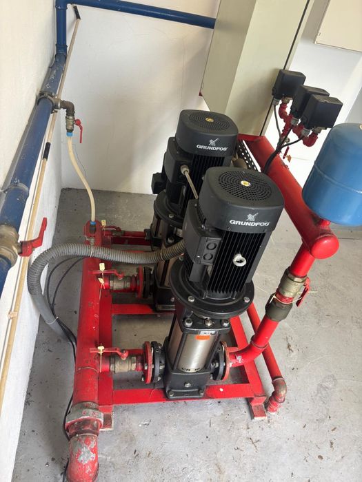 Tres Bombas Agua alta pressao “ Grundfos  “