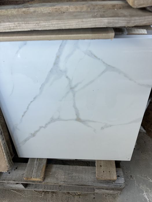 Продам плитку Керамограніт