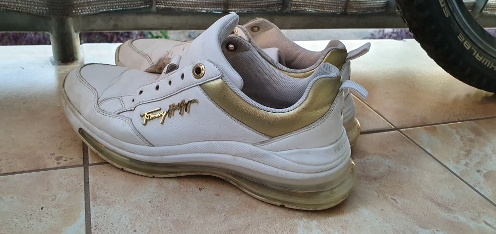 Sneakersy damskie Tommy Hilfiger rozmiar 39 wkładka 25cm