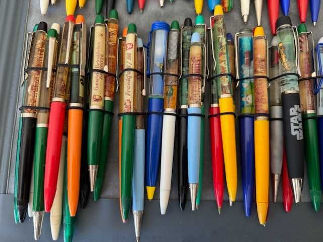 COLEÇÃO DE CANETAS VINTAGE DE MOVIMENTO (FLOATING ACTION) 105 UNIDADES