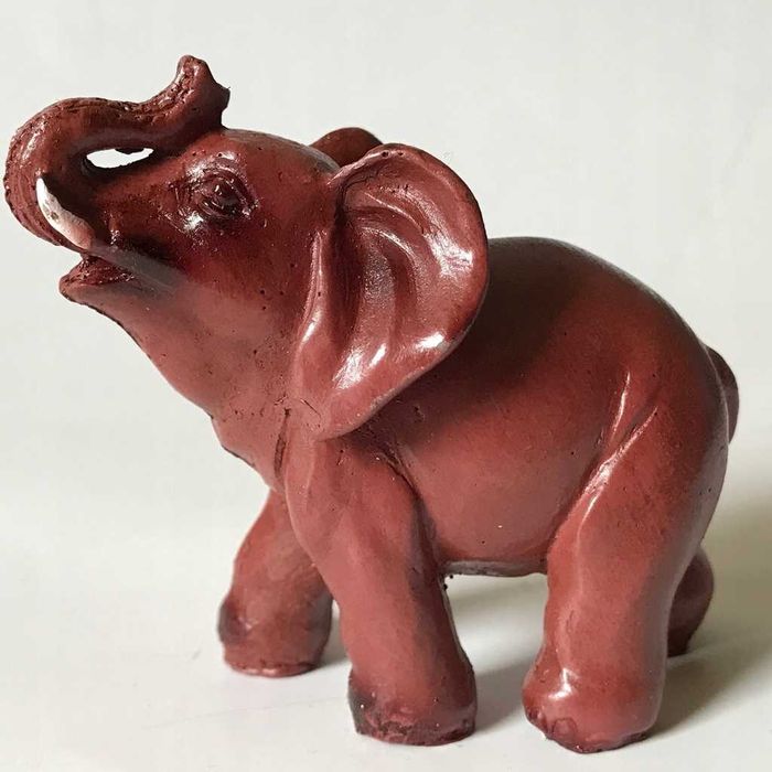 figurka słoń ok 7cm 2gat.  na szczęście upominek 1szt ok 7cm przecena