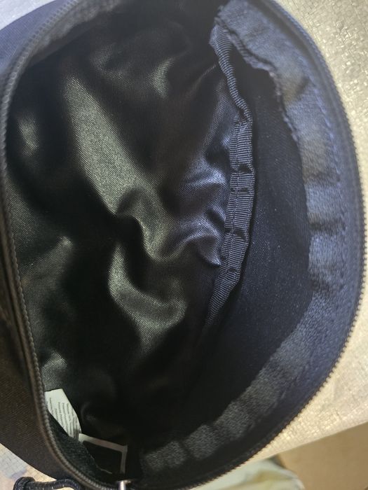 Поясна сумка Eastpak Springer чорного кольору