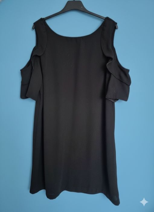 Next czarna sukienka.