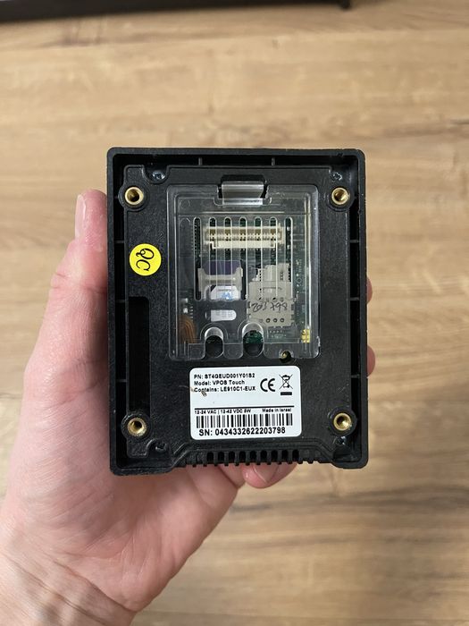 Платіжний термінал Nayax VPOS для безконтактних оплат терминал