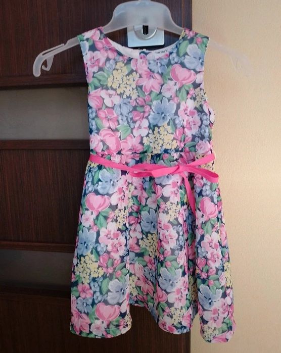 Sukienka w kwiatki 80