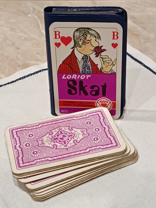 Продам игральные карты