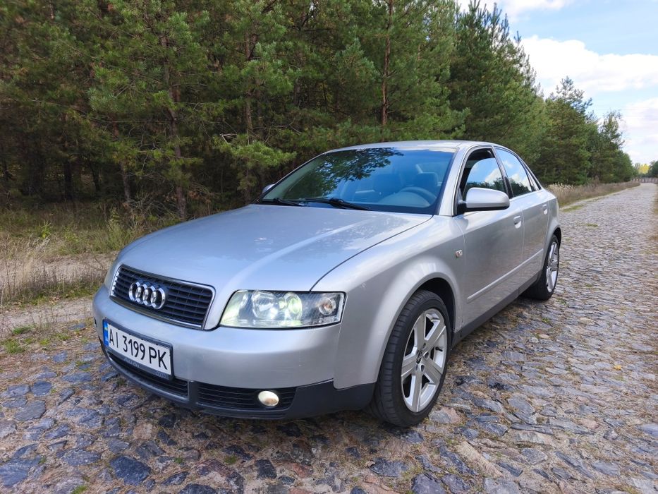 Audi A4b6 2.0 бензин