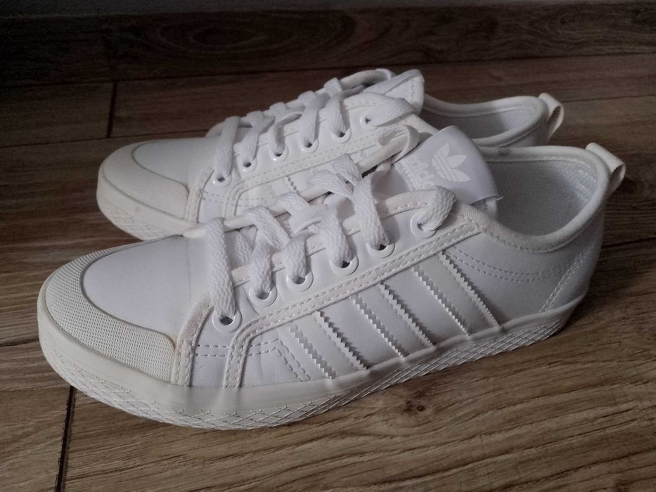 Damskie buty sportowe Adidas Honey Lo 36,5