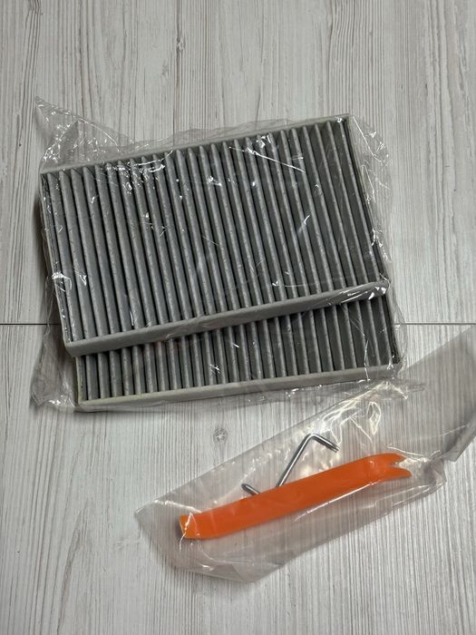 Фільтер салона Tesla Model 3 Y вугільний