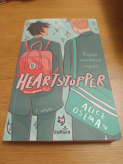 Livro Hearstopper volume 1