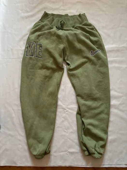 Spodnie dresowe Nike Baggy y2k oliwkowe S logo