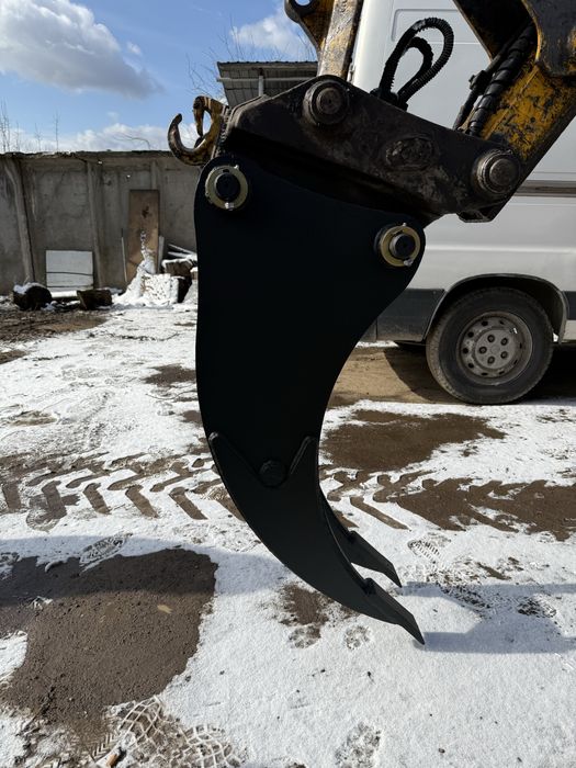 Корчувач JCB 3 CX CAT Bobcat Hidromek Komatsu Doosan Volvo