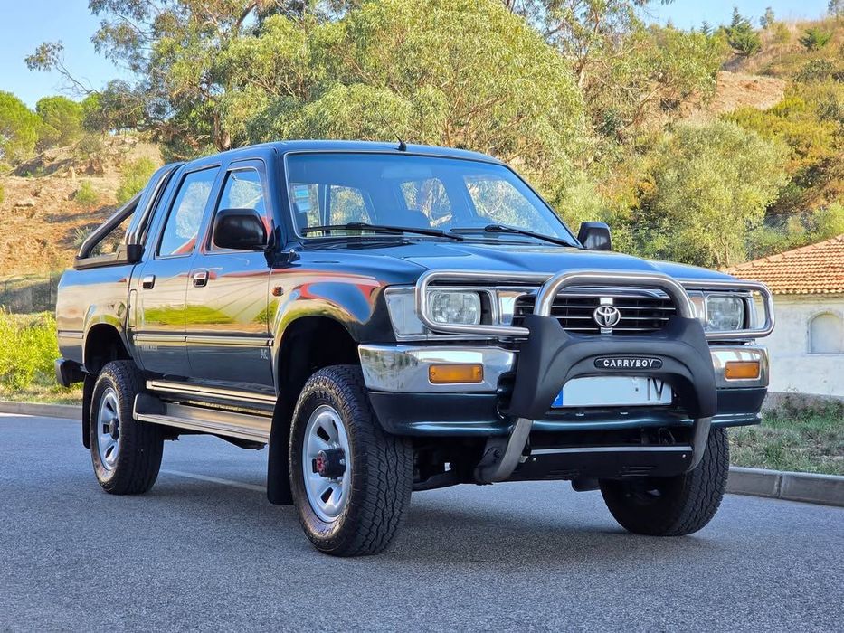 Toyota Hilux 2.4 D LN145LPT Cab Dupla