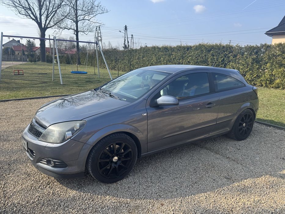 Opel Astra H 2.0T