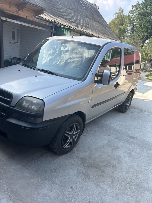 Продам машину фіат добло