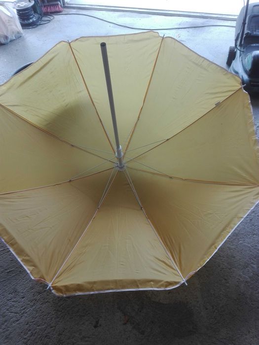 Guarda sois de praia, vários tamanhaos