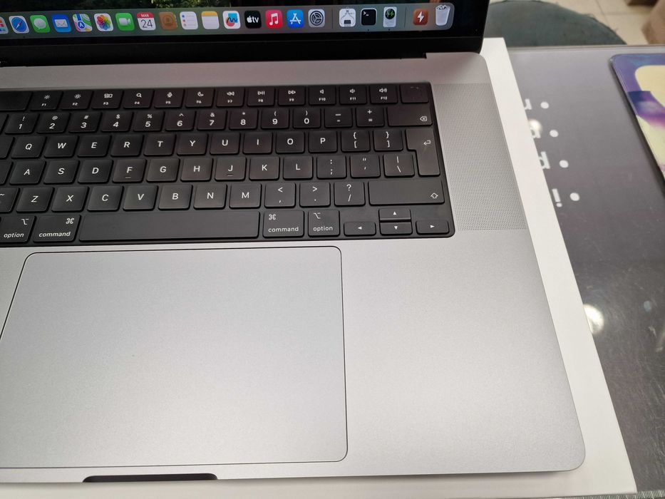 Macbook PRO 16 2023/ M2 PRO/ 16GB DDR5/ 512GB/ 15 cykli! Grade A