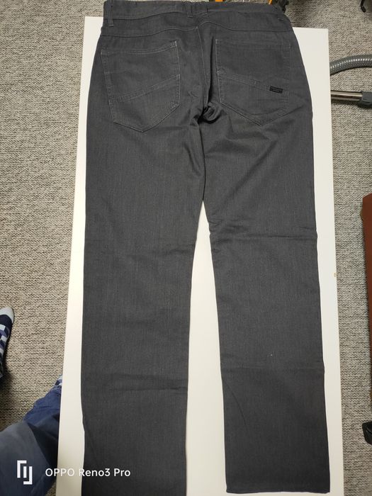Spodnie jeansowe Reserved rozm. 36