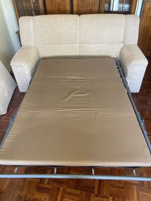 Sofa com cama imbutida