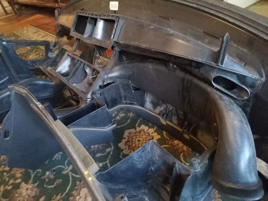 Торпедо 30801102 Volvo S40/V40 Вольво С40/В40 в хорошем состоянии