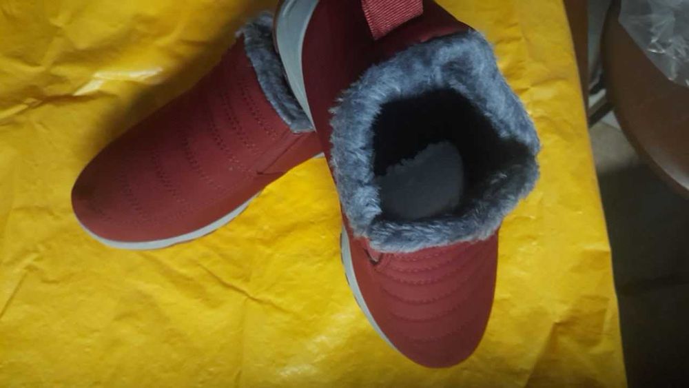 Жіночі зимові бурки