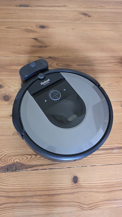 Irobot Roomba i7 uszkodzony