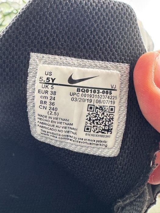 Кросівки Nike Air Max 270 React 38 розмір Е10975