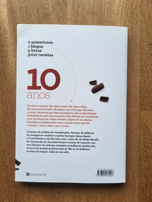 Livro Receitas "Casal Mistério - 10 Anos"