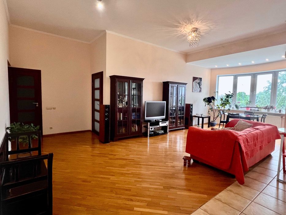 Сталинка пр. Берестейський  96  м. Нивки
