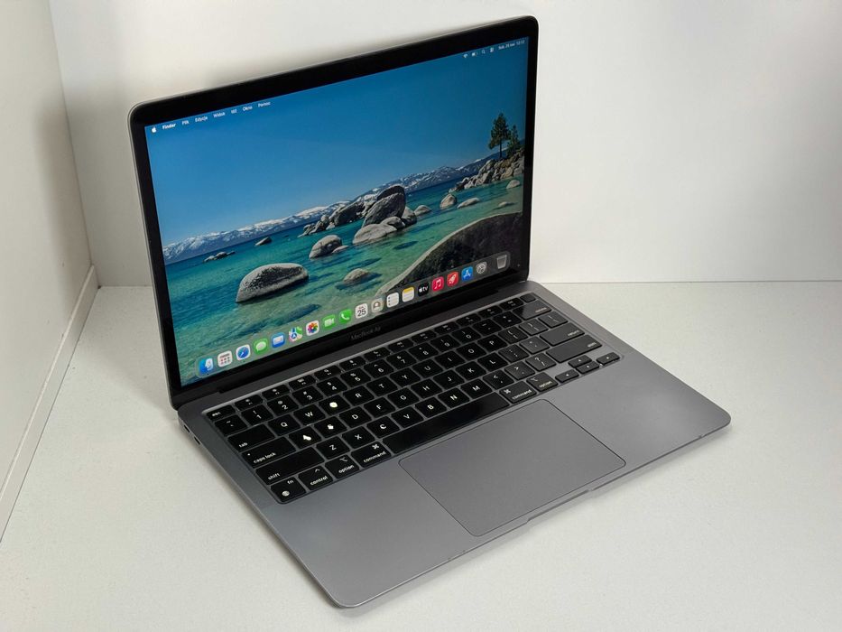 Apple MacBook Air 13 2020 - M1 8GB / 256GB - 84% Baterii - Gwarancja - Stan BDB
