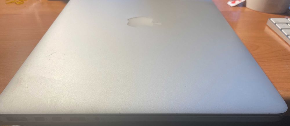 MacBook Pro 15" i7 16GB RAM SSD 512GB Bateria Nova