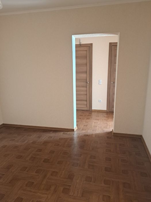 Продам новобудову 2к ЖК  Ревуцький Ревуцького 54.м Харківська Позняки