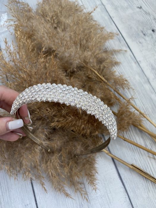 Металлический обруч с камнями на девочку 5-8 лет