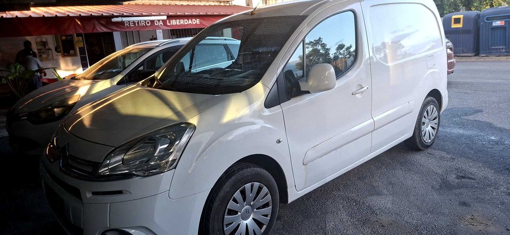 Citroen berlinho diesel  1500 Ano 2015