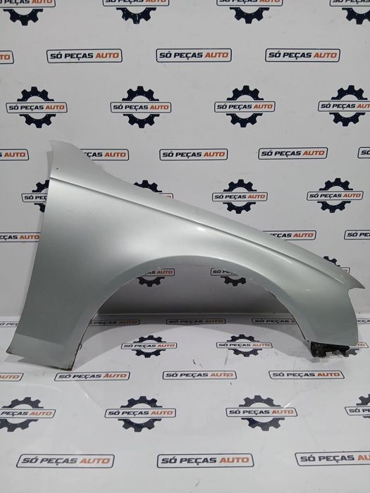 GUARDA LAMAS DIREITO PRATEADA AUDI A4 2.0TFSI ANO: 2009