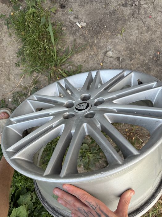 5x108 R18 Jaguar