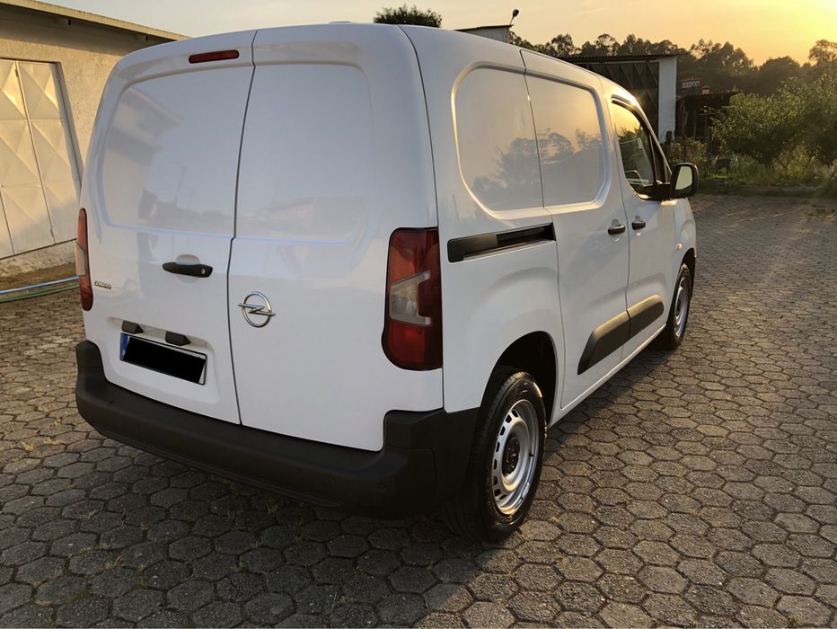 Opel Combo 1.5 CDTI L1H1 Enjoy 3 Lugares 2022 Nacional