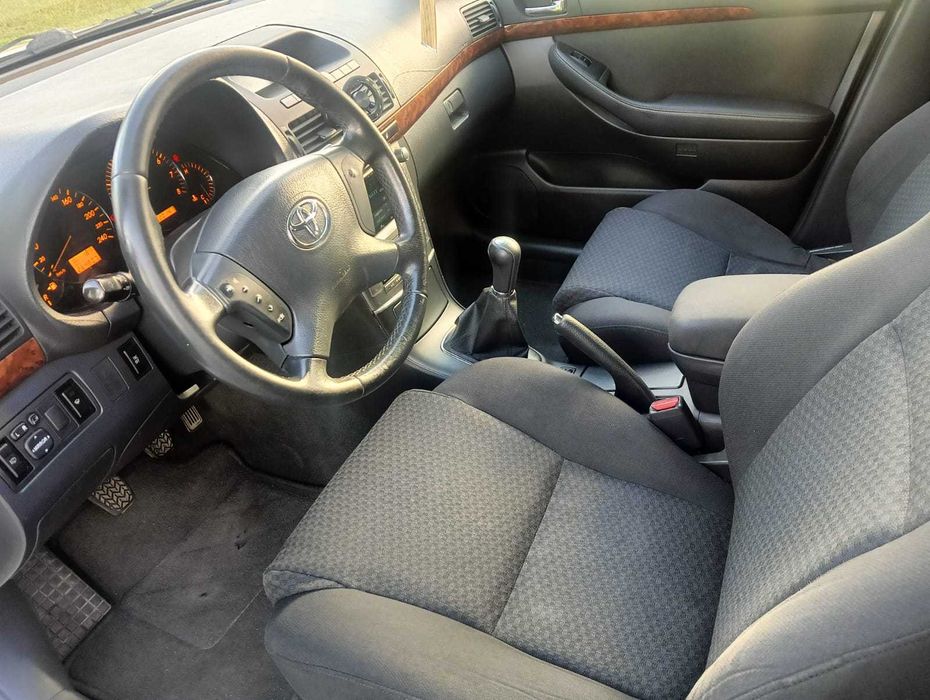 Toyota Avenssis - 2005 r - 260k km - 2.0 - 147 KM - Gdańsk