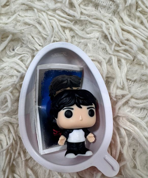 Іграшки 'Stranger Things' kinder joy