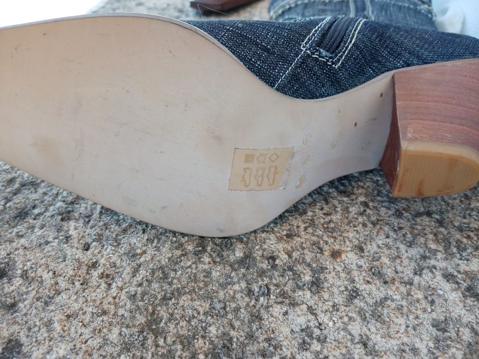 Calças modelo texana