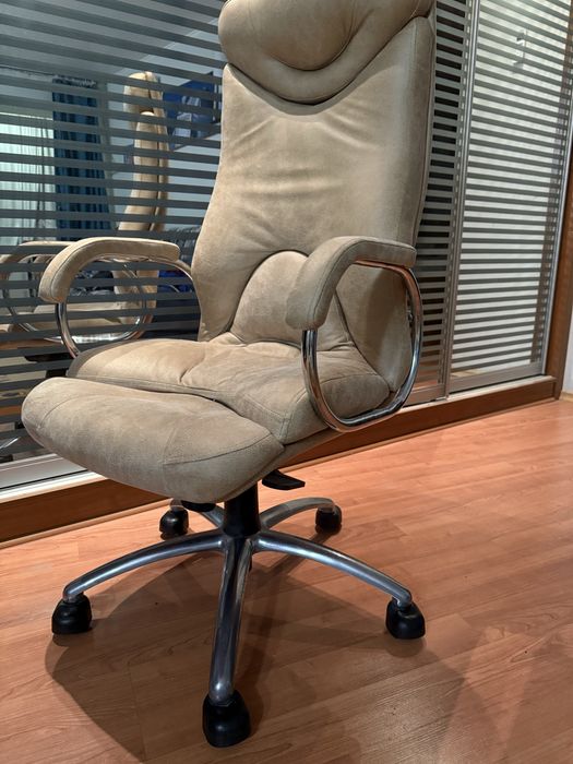 Продается кресло офисное