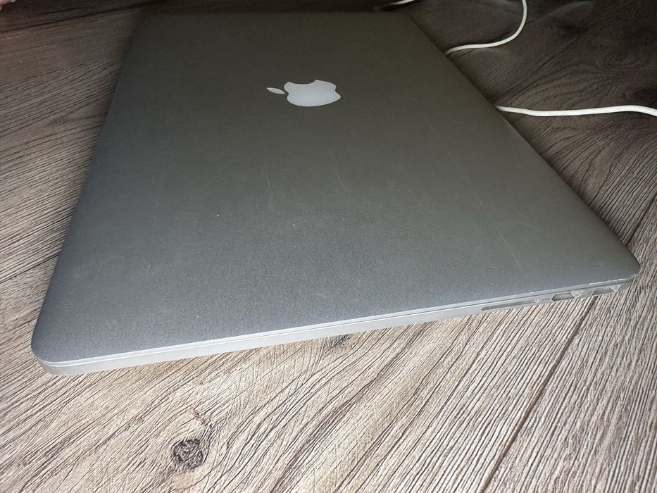 Macbook Pro Retina 2012 sprawny tanio