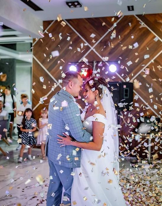 Жива музика,Ведущий,ведущая,Музикант,DJ,гитарист,гитара,діджей