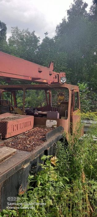 Продам автокран или обменяю на строй материалы или строительные работы