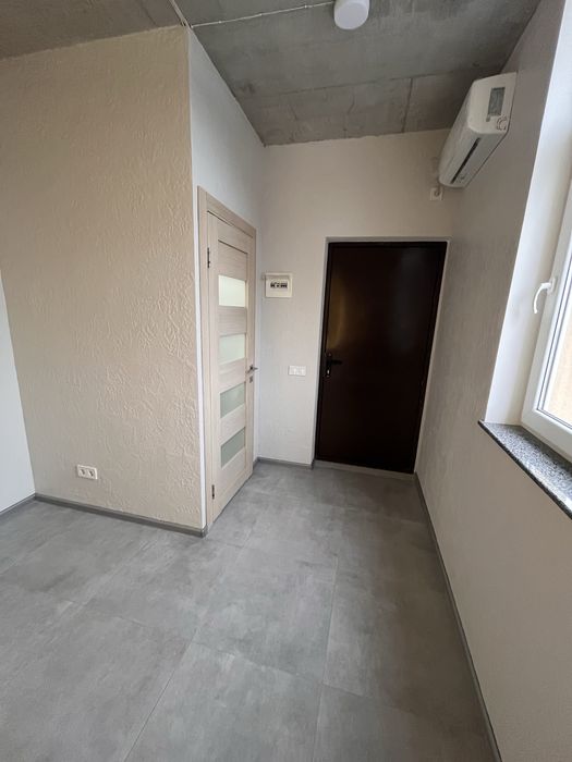 Оренда кімнати приміщення студія кабінет