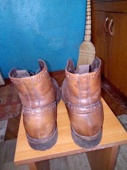 Продам чоловічі черевики