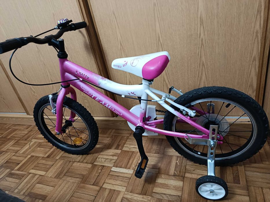Bicicleta de menina